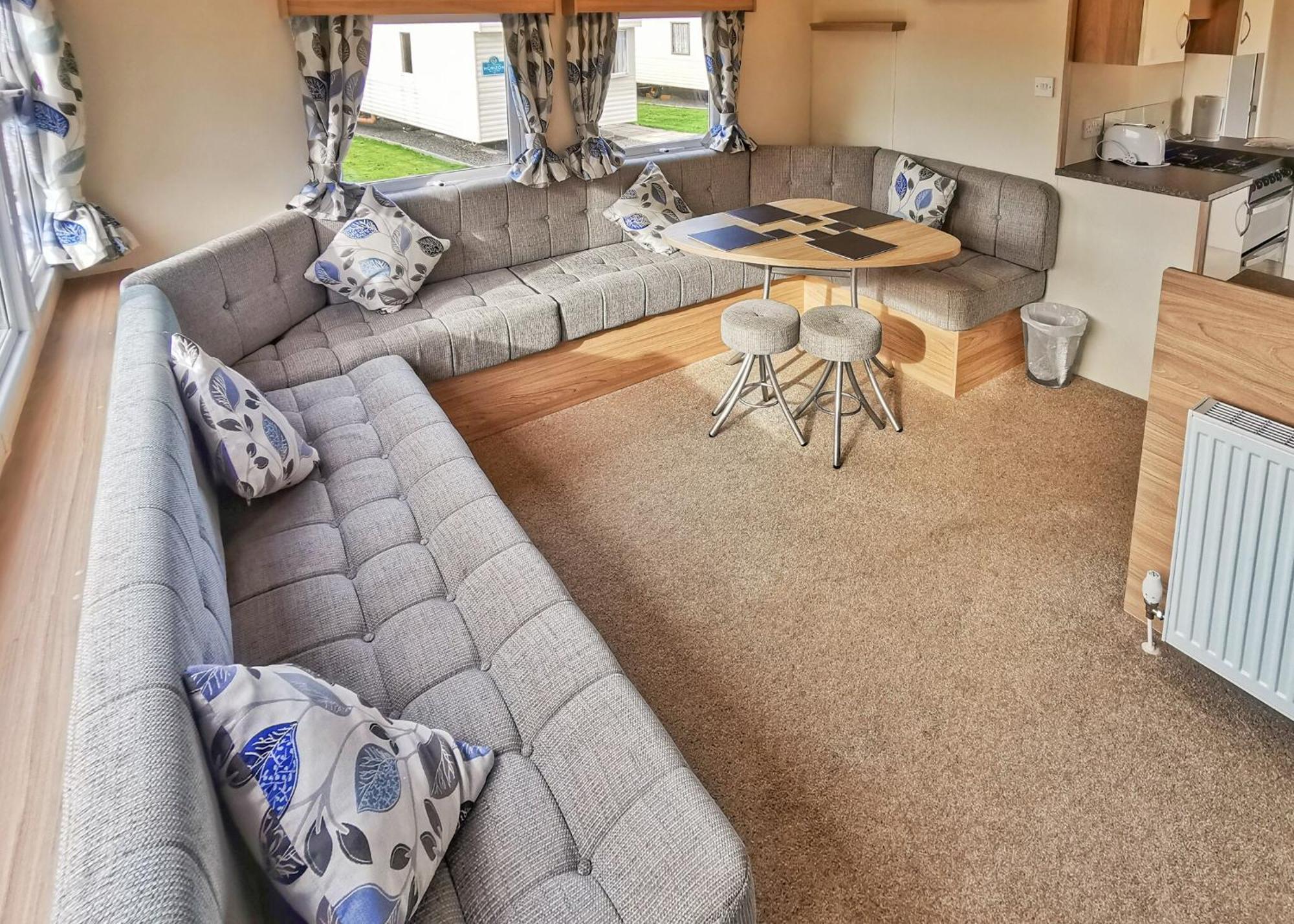 Woodland Vale Holiday Park Ludchurch Room photo